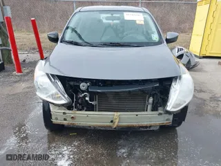 2017 Nissan Versa Sedan SV with VIN 3N1CN7AP4HL895626, listed as a IAAI auction lot 41542244 with 115,687 mi miles. Bid and sale history available at carsss.com. Image 6.
