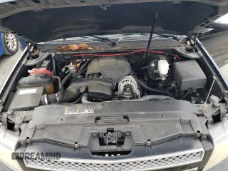 2008 Chevrolet Suburban 3LT with VIN 3GNFC16J48G201275, listed as a Copart auction lot 56451975 with 214,284 mi miles and Non repairable. Bid and sale history available at DreamBid. Image 12.