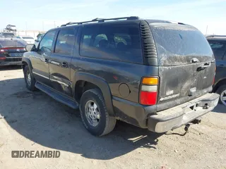 2006 Chevrolet Suburban LT with VIN 3GNEC16Z56G125032, listed as a IAAI auction lot 41836586 with 239,472 mi miles. Bid and sale history available at carsss.com. Image 3.