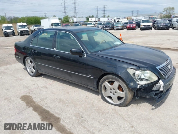 2004 Lexus LS 430 with VIN JTHBN36F740124200, listed as a IAAI auction lot 42146256 with 256,986 mi miles. Bid and sale history available at carsss.com. Image 1.