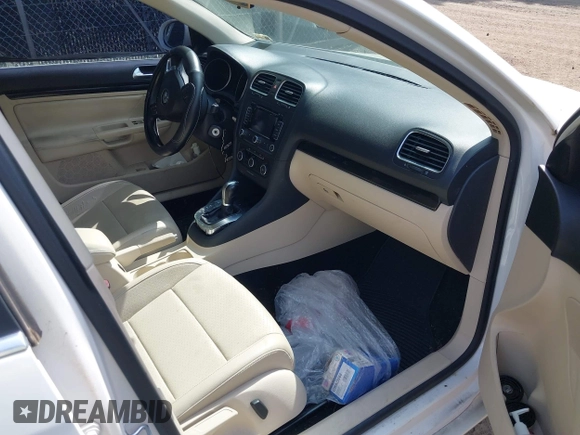 2012 Volkswagen Jetta TDI w/Sunroof & Nav with VIN 3VWPL7AJ0CM703490, listed as a IAAI auction lot 42492781 with 151,988 mi miles and . Bid and sale history available at DreamBid. Image 5.
