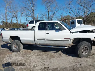 2000 Dodge 2500 with VIN 3B7KF2368YG109364, listed as a IAAI auction lot 41375210 with 316,487 mi miles and . Bid and sale history available at DreamBid. Image 13.