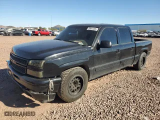 2006 Chevrolet Silverado 1500 LT1 with VIN 2GCEC13T061181011, listed as a Copart auction lot 50642355 with 146,708 mi miles and Salvage Title. Bid and sale history available at carsss.com. Image 1.