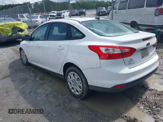 2012 Ford Focus SE with VIN 1FAHP3F22CL210262, listed as a IAAI auction lot 42430510 with 182,952 mi miles and . Bid and sale history available at DreamBid. Image 3.
