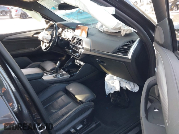 2019 BMW X4 M40i z VIN 5UXUJ5C54KLJ64077, wystawiony jako IAAI lot #41012233 z przebiegiem 40 737 mil mil oraz . Historia ofert i sprzedaży dostępna na DreamBid. Obrazek 5.