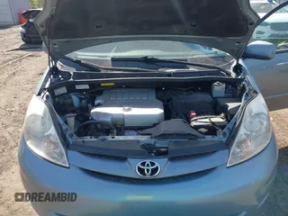 2008 Toyota Sienna XLE with VIN 5TDZK22C88S123039, listed as a IAAI auction lot 42055998 with 139,206 mi miles and . Bid and sale history available at DreamBid. Image 10.