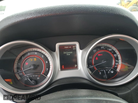 2019 Dodge Journey SE Value with VIN 3C4PDCAB1KT864386, listed as a Copart auction lot 70020424 with 70,551 mi miles and Salvage Title. Bid and sale history available at DreamBid. Image 9.