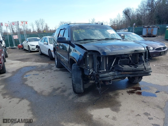 2008 GMC Yukon Denali with VIN 1GKFK63888J139246, listed as a IAAI auction lot 41649830 with 328,472 mi miles. Bid and sale history available at carsss.com. Image 1.