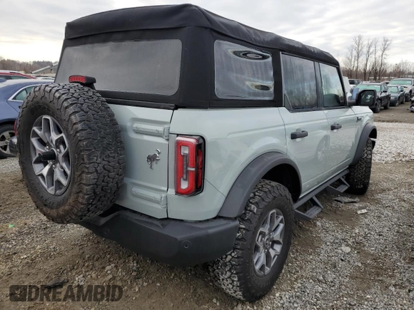 2024 Ford Bronco Big Bend z VIN 1FMDE7BH8RLA55673, wystawiony jako Copart lot #83586694 z przebiegiem 2629 mil mil oraz Szkody całkowita. Historia ofert i sprzedaży dostępna na DreamBid. Obrazek 3.