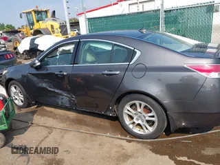 2010 Acura TL Technology z VIN 19UUA8F57AA011946, wystawiony jako IAAI lot #42398799 z przebiegiem 181 476 mil mil oraz . Historia ofert i sprzedaży dostępna na DreamBid. Obrazek 14.
