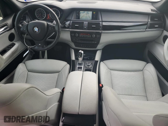 2013 BMW X5 M with VIN 5YMGY0C55D0C11953, listed as a Copart auction lot 72042214 with 72,407 mi miles and Salvage Title. Bid and sale history available at carsss.com. Image 8.