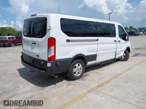 2020 Ford Transit Passenger XL z VIN 1FBAX2Y88LKA32505, wystawiony jako IAAI lot #42480103 z przebiegiem 80 204 mil mil oraz . Historia ofert i sprzedaży dostępna na DreamBid. Obrazek 4.