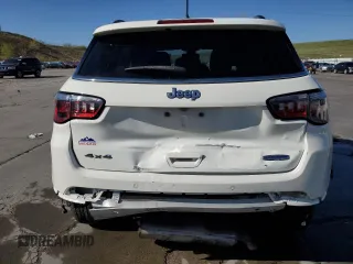 2018 Jeep Compass Latitude z VIN 3C4NJDBB8JT245898, wystawiony jako Copart lot #54578425 z przebiegiem 115 236 mil mil oraz Szkoda całkowita • Salvage title. Historia ofert i sprzedaży dostępna na DreamBid. Obrazek 6.