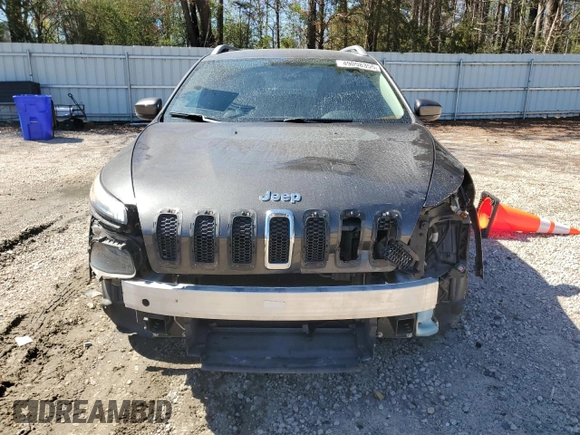 2014 Jeep Cherokee Limited with VIN 1C4PJLDB6EW226055, listed as a Copart auction lot 49098355 with 101,487 mi miles and Salvage Title. Bid and sale history available at carsss.com. Image 5.