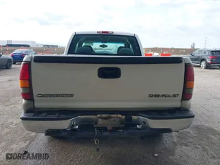 2001 Chevrolet Silverado 1500 LS with VIN 2GCEC19T111123764, listed as a IAAI auction lot 41902984 with 198,541 mi miles. Bid and sale history available at carsss.com. Image 16.