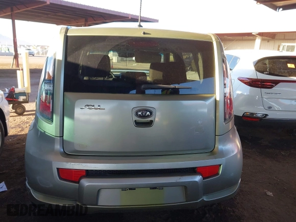 2011 Kia Soul + with VIN KNDJT2A24B7301775, listed as a IAAI auction lot 41623519 with 64,266 mi miles. Bid and sale history available at carsss.com. Image 16.