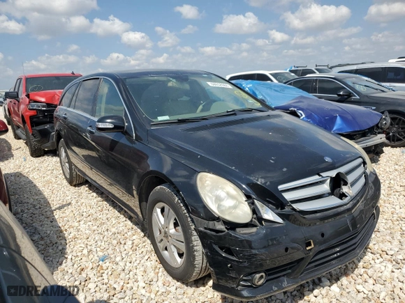 2008 Mercedes-Benz R-Class 3.5L with VIN 4JGCB65E78A081854, listed as a Copart auction lot 68652084 with 186,899 mi miles and Salvage Title. Bid and sale history available at carsss.com. Image 4.