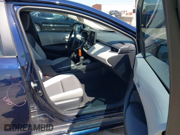 2023 Toyota Corolla LE z VIN 5YFB4MDE0PP076618, wystawiony jako IAAI lot #41987292 z przebiegiem 29 176 mil mil oraz . Historia ofert i sprzedaży dostępna na DreamBid. Obrazek 5.