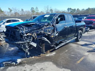 2014 Ram 1500 Express z VIN 1C6RR6KT8ES336361, wystawiony jako IAAI lot #41390683 z przebiegiem 130 244 mil mil oraz . Historia ofert i sprzedaży dostępna na DreamBid. Obrazek 19.