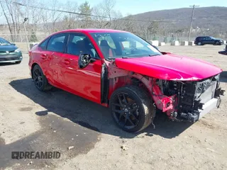 2022 Honda Civic Si with VIN 2HGFE1E52NH474526, listed as a IAAI auction lot 41827565 with 33,833 mi miles and . Bid and sale history available at DreamBid. Image 1.