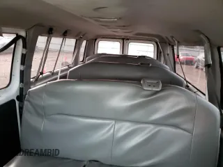 2011 Ford Econoline Passenger XL z VIN 1FBSS3BL7BDB29252, wystawiony jako Copart lot #58004584 z przebiegiem Nie podano mil oraz Czysty tytuł • Clean title. Historia ofert i sprzedaży dostępna na DreamBid. Obrazek 10.