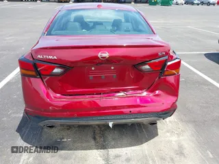 2022 Nissan Altima SR with VIN 1N4BL4CV1NN349635, listed as a IAAI auction lot 42181235 with 42,140 mi miles and . Bid and sale history available at carsss.com. Image 6.