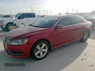 2015 Volkswagen Passat SE with VIN 1VWBV7A33FC031971, listed as a Copart auction lot 62062655 with 171,820 mi miles and Clean title. Bid and sale history available at DreamBid. Image 1.