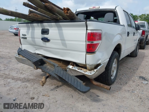 2014 Ford F-150 XL z VIN 1FTFW1CT8EFB94222, wystawiony jako IAAI lot #42032226 z przebiegiem 156 984 mil mil oraz . Historia ofert i sprzedaży dostępna na DreamBid. Obrazek 6.