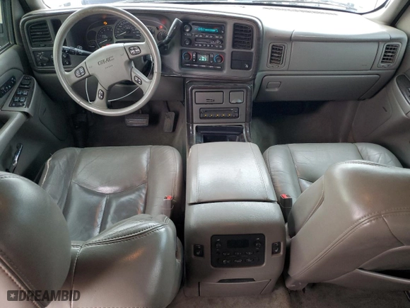 2004 GMC Yukon Denali with VIN 1GKEK63U84J270731, listed as a Copart auction lot 49094635 with 184,529 mi miles and Salvage Title. Bid and sale history available at carsss.com. Image 8.