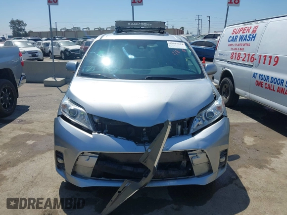 2020 Toyota Sienna XLE Auto Access Seat with VIN 5TDYZ3DC2LS060071, listed as a IAAI auction lot 39987444 with 67,404 mi miles. Bid and sale history available at carsss.com. Image 12.