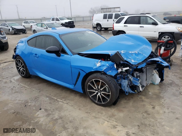 2024 Toyota GR86 with VIN JF1ZNBB13R8753584, listed as a Copart auction lot 46314265 with 2,811 mi miles and Salvage Title. Bid and sale history available at carsss.com. Image 4.