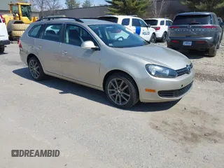 2013 Volkswagen Jetta SportWagen TDI with VIN 3VWML7AJ6DM692578, listed as a IAAI auction lot 41990222 with 83,385 mi miles. Bid and sale history available at carsss.com. Image 1.