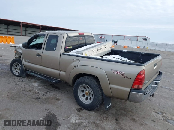 2005 Toyota Tacoma with VIN 5TEUU42N55Z003392, listed as a IAAI auction lot 41597843 with Not Provided miles and . Bid and sale history available at DreamBid. Image 3.