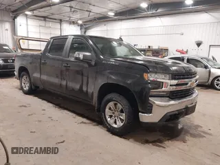 2021 Chevrolet Silverado 1500 LT z VIN 1GCUYDED1MZ386040, wystawiony jako IAAI lot #41080349 z przebiegiem 113 621 mil mil oraz . Historia ofert i sprzedaży dostępna na DreamBid. Obrazek 1.