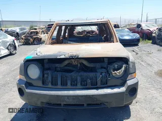 2010 Jeep Patriot Sport with VIN 1J4NF2GBXAD512702, listed as a IAAI auction lot 39616697 with Not Provided miles. Bid and sale history available at carsss.com. Image 6.