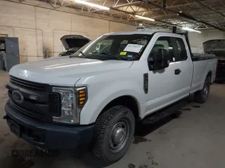 2018 Ford F-250 XL с VIN 1FT7X2A60JEC48083, выставлен на аукционе IAAI как лот 42175872 с пробегом 213 705 миль миль и . История ставок и продаж доступна на DreamBid. Изображение 17.