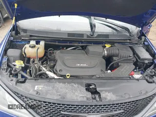 2018 Chrysler Pacifica Touring Plus with VIN 2C4RC1FG9JR228594, listed as a IAAI auction lot 42298327 with 85,685 mi miles and . Bid and sale history available at DreamBid. Image 10.
