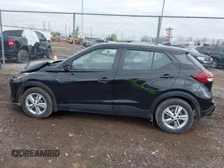 2022 Nissan Kicks S with VIN 3N1CP5BV0NL482271, listed as a IAAI auction lot 41918879 with 105,618 mi miles. Bid and sale history available at carsss.com. Image 14.