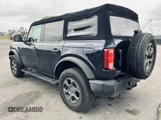 2021 Ford Bronco with VIN 1FMDE5BH8MLA83132, listed as a Copart auction lot 54382935 with 31,192 mi miles and Salvage title. Bid and sale history available at DreamBid. Image 3.