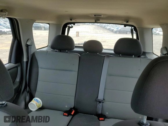 2005 Ford Escape XLS Value with VIN 1FMYU02ZX5KA88548, listed as a Copart auction lot 64025804 with 176,155 mi miles and Salvage Title. Bid and sale history available at carsss.com. Image 10.