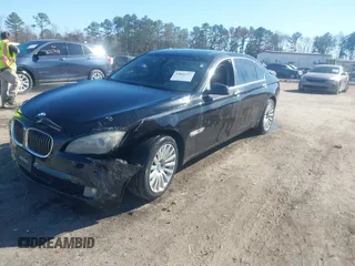 2011 BMW 7 Series 750Li xDrive with VIN WBAKC8C53BC433865, listed as a IAAI auction lot 41823357 with 122,476 mi miles. Bid and sale history available at carsss.com. Image 17.