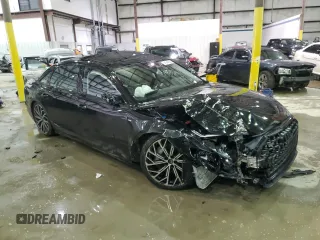 2024 Audi A8 z VIN WAULDAF88RN011314, wystawiony jako Copart lot #44944685 z przebiegiem 5 063 mil mil oraz Szkoda całkowita • Salvage title. Historia ofert i sprzedaży dostępna na DreamBid. Obrazek 4.