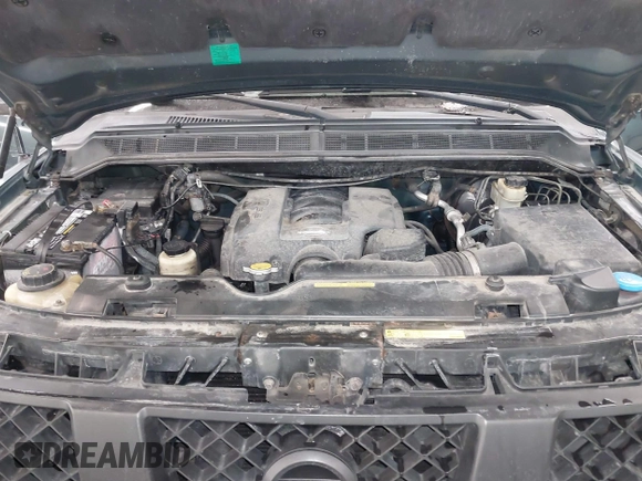 2004 Nissan Titan LE with VIN 1N6AA07B14N511618, listed as a IAAI auction lot 41336419 with 195,863 mi miles and . Bid and sale history available at carsss.com. Image 10.