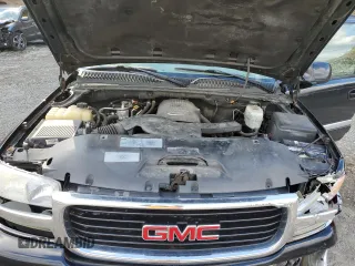 2006 GMC Yukon SLT with VIN 1GKEK13T46R113955, listed as a Copart auction lot 52398525 with 214,897 mi miles and Salvage Title. Bid and sale history available at carsss.com. Image 13.