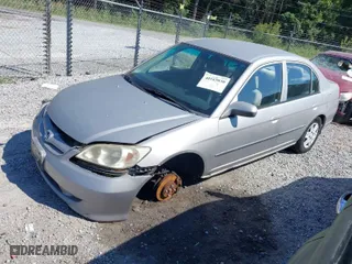 2004 Honda Civic VP with VIN 2HGES16304H555427, listed as a IAAI auction lot 40165030 with 140355 miles. Bid and sale history available at carsss.com. Image 2.