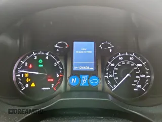 2017 Lexus GX 460 z VIN JTJBM7FX7H5165811, wystawiony jako Copart lot #62365025 z przebiegiem 124 434 mil mil oraz Szkoda całkowita • Salvage title. Historia ofert i sprzedaży dostępna na DreamBid. Obrazek 9.