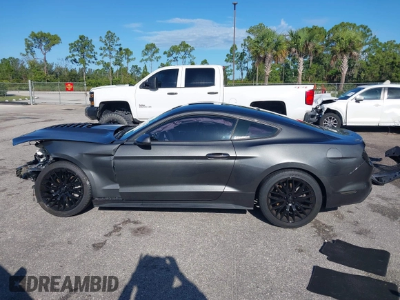 2017 Ford Mustang EcoBoost z VIN 1FA6P8TH5H5287023, wystawiony jako IAAI lot #42600833 z przebiegiem 103 685 mil mil oraz . Historia ofert i sprzedaży dostępna na DreamBid. Obrazek 15.