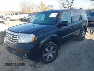 2013 Honda Pilot Touring with VIN 5FNYF4H96DB006582, listed as a IAAI auction lot 41722386 with 220,354 mi miles and . Bid and sale history available at carsss.com. Image 23.