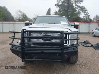 2016 Ford F-250 Lariat z VIN 1FT7W2BT7GEA48687, wystawiony jako IAAI lot #41023657 z przebiegiem 130 443 mil mil oraz . Historia ofert i sprzedaży dostępna na DreamBid. Obrazek 12.