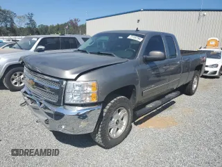 2012 Chevrolet Silverado 1500 LT with VIN 1GCRKSE09CZ245871, listed as a Copart auction lot 75158794 with 183,754 mi miles and Salvage Title. Bid and sale history available at DreamBid. Image 1.